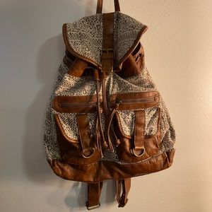 Lace Printed Back Pack